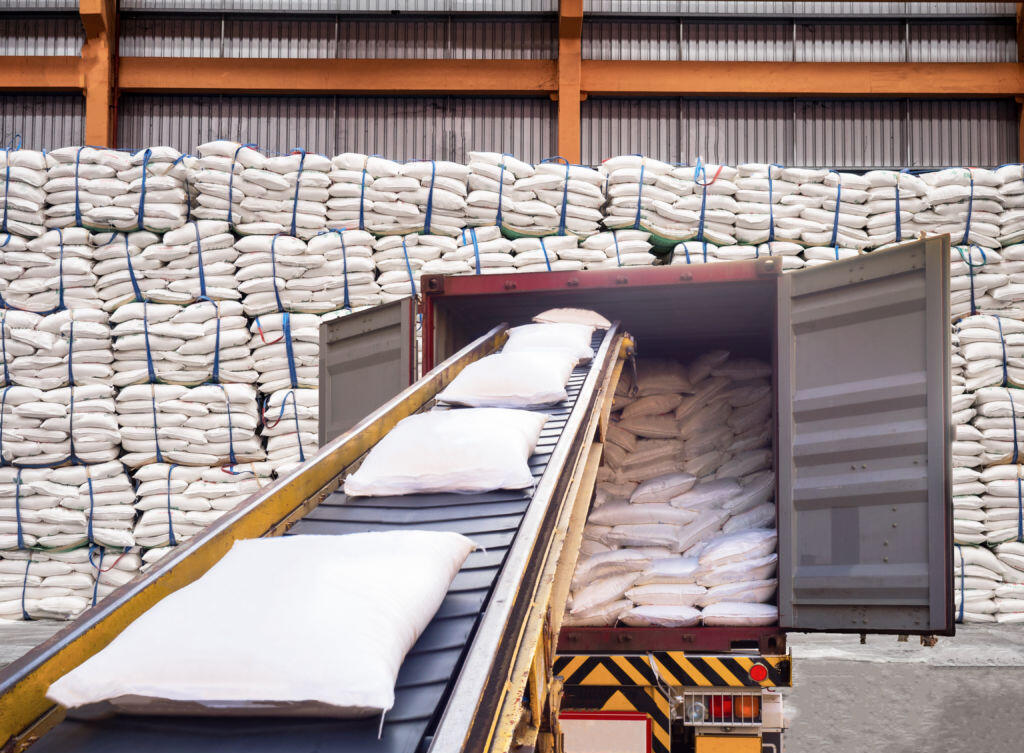 Bulk Sugar Packaging for Export Refined white sugar (ICUMSA 45) packed in bulk bags for international export and container shipment